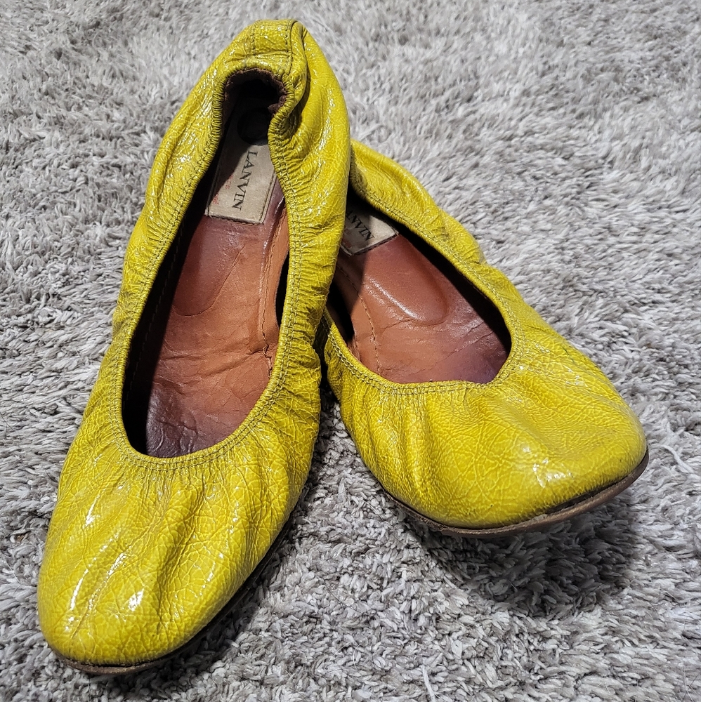 Lanvin Patent Yellow Flats size 7 37
